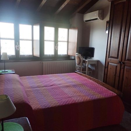 Bed & Breakfast Ca' Di Vissai Arnasco Oda fotoğraf